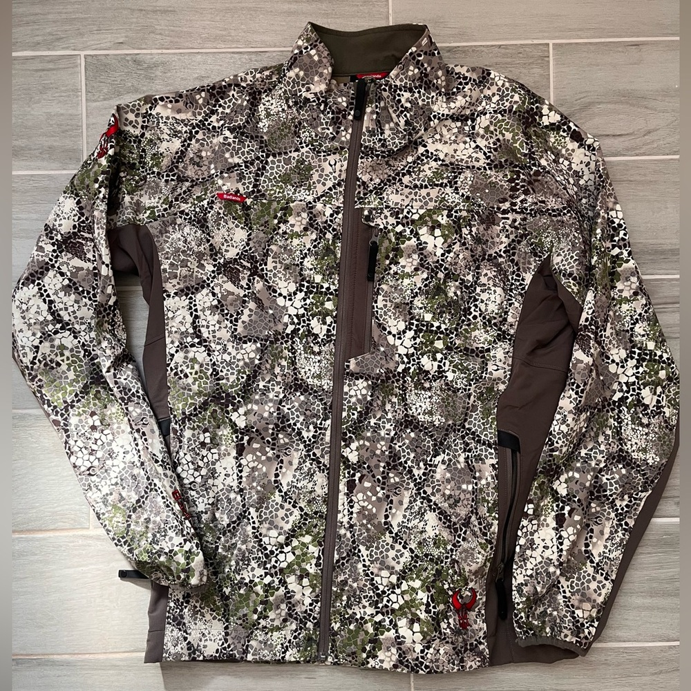 Badlands Gear Camo OG size Large Rev Jacket